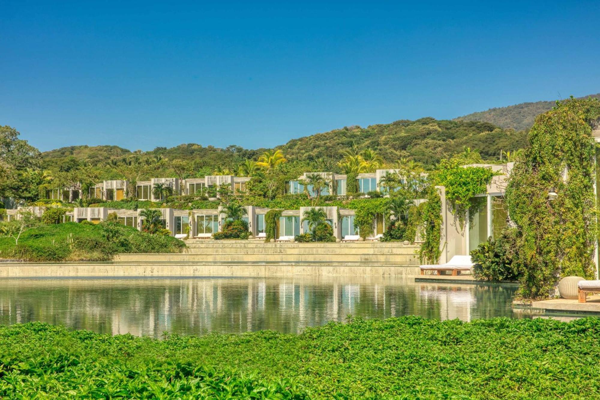 מלון פונטה מיטה W Punta De Mita מראה חיצוני תמונה